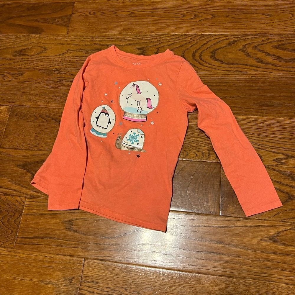 Beautiful Cat & Jack unicorn and penguin snow globe long sleeve t shirt size 7/8